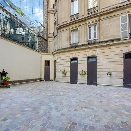 Tiny House St Honore