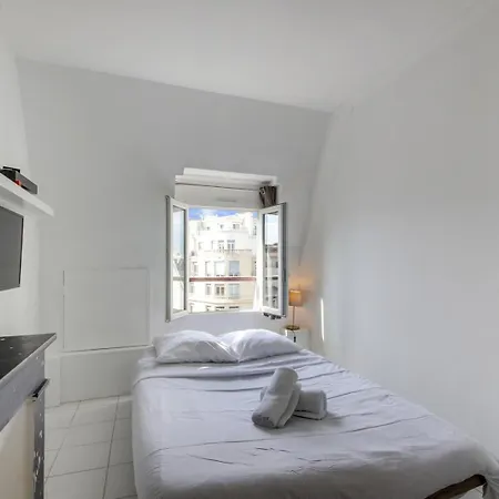 Tiny House St Honore